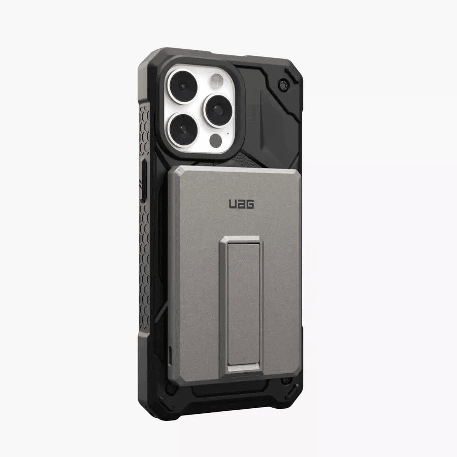 UAG Powerbank Magnetic Power Bank Ultra Slim 5K 5000 5.000 Mah - USB C - Battery With Kickstand Kick Stand - SFI Group - 2
