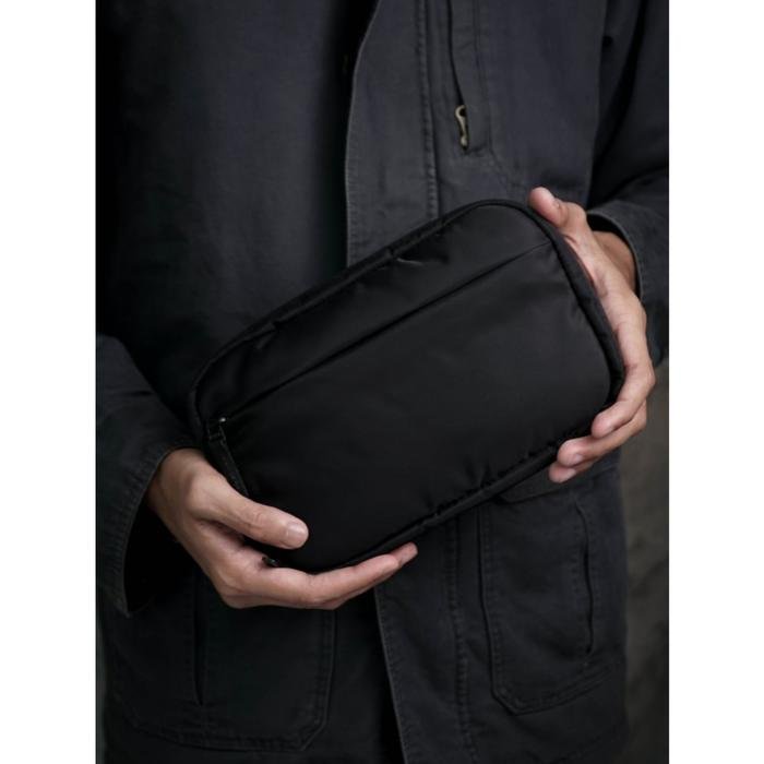 Incase Organizer Pouch Bag Nylon Accessory | Pouch Bag pria | Tas Tangan pria | Tas Mini | INTR400402 - NAVY - 2