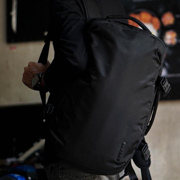 INCASE Tas Ransel Backpack Slim VIA Flight Nylon 16 Inch (Up to MacBook Pro 16" M3) INTR100531-BLK - Expandable Travel Bag Original - 5