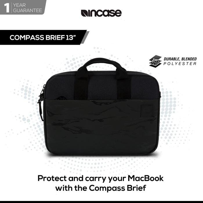 Incase Messenger Bag Macbook/Laptop 13" Compass Brief Black Camo INCO300206-CMO | Tas Laptop 13 inch | Tas Laptop | Tas Macbook | Tas kerja | Tas Selempang | Tas Messenger | Tas Selempang Pria | Tas Selempang kerja | Tas Laptop Selempang - 4